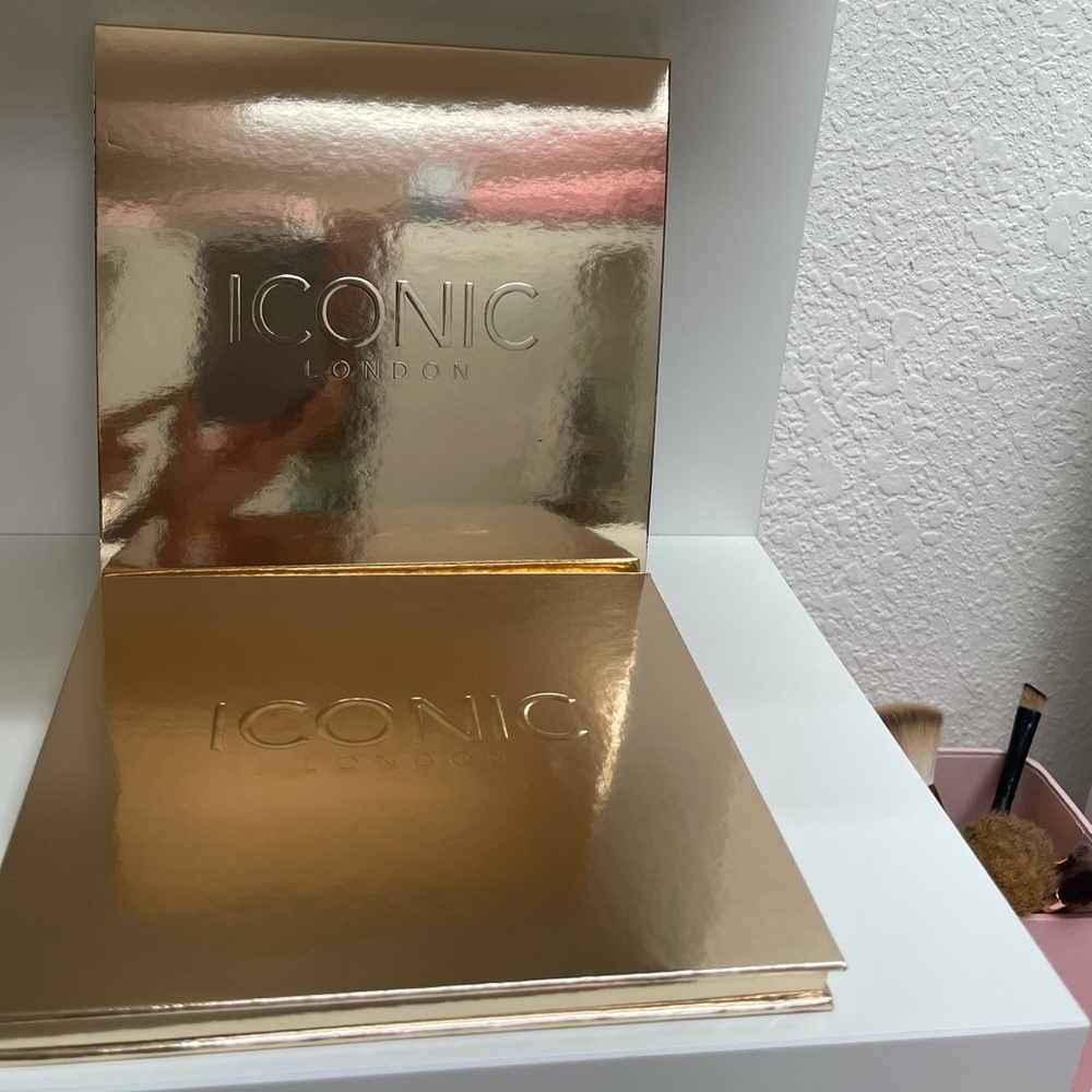 Eyeshadow palette (new)